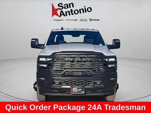 2026 RAM Ram 3500 RAM 3500 TRADESMAN CREW CAB 4X4 8 BOX