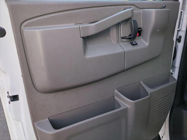 2023 GMC Savana Cargo RWD 2500 Regular Wheelbase Work Van
