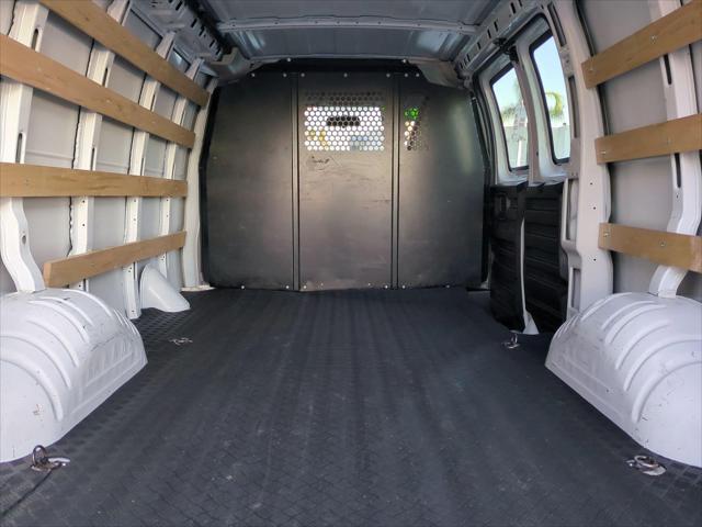 2023 GMC Savana Cargo RWD 2500 Regular Wheelbase Work Van