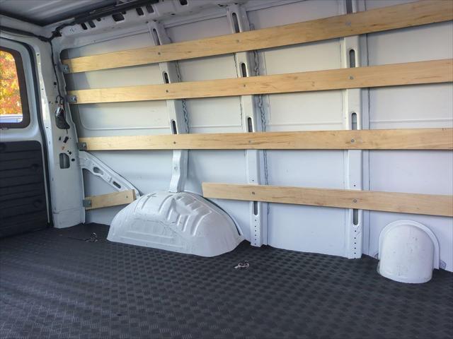 2023 GMC Savana Cargo RWD 2500 Regular Wheelbase Work Van