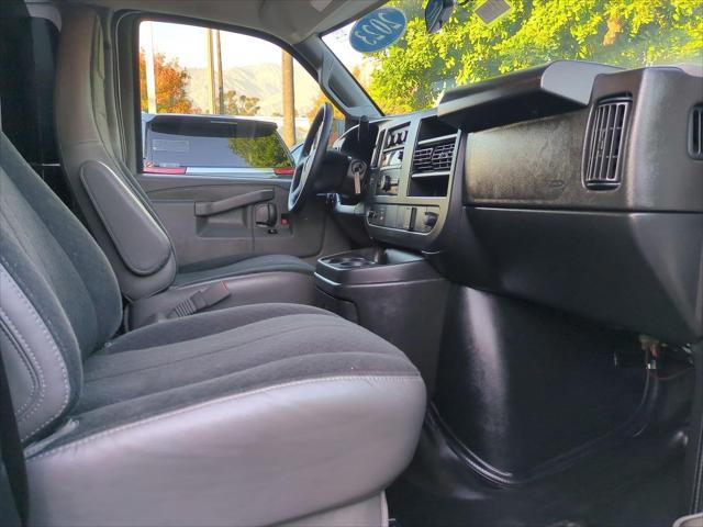 2023 GMC Savana Cargo RWD 2500 Regular Wheelbase Work Van