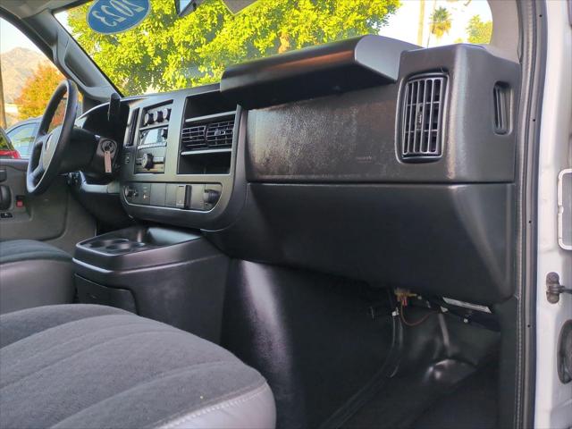 2023 GMC Savana Cargo RWD 2500 Regular Wheelbase Work Van