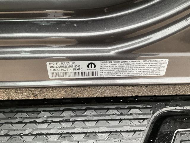 2026 Ram 3500 Laramie Crew Cab 4x4 8' Box