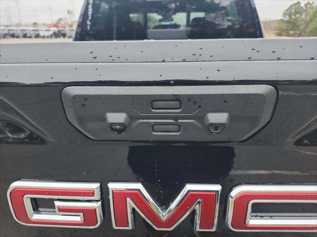 2026 GMC Sierra 1500 Crew Cab, Short Bed, SLT, 4WD
