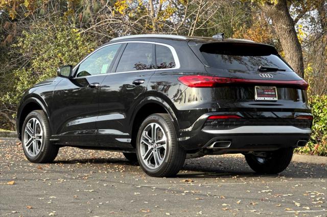 2025 Audi Q5 Premium TFSI quattro S tronic
