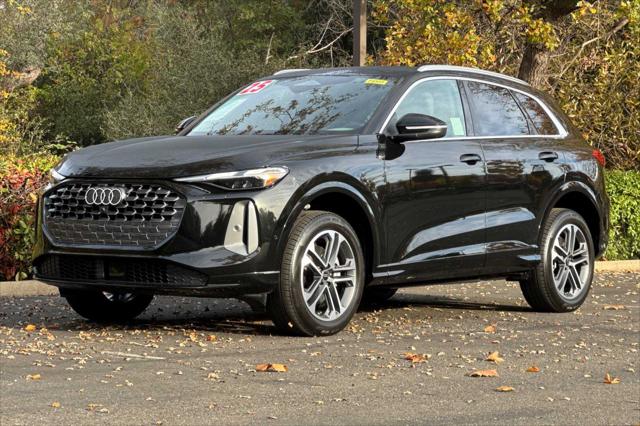 2025 Audi Q5 Premium TFSI quattro S tronic
