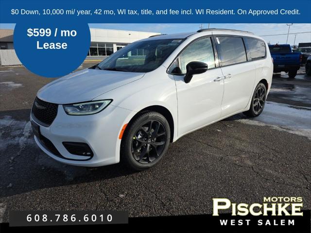 2026 Chrysler Pacifica Select for sale in West Salem, WI