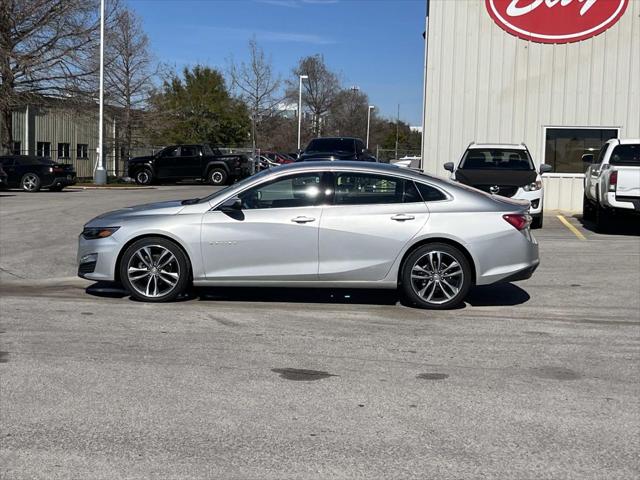 2022 Chevrolet Malibu FWD LT
