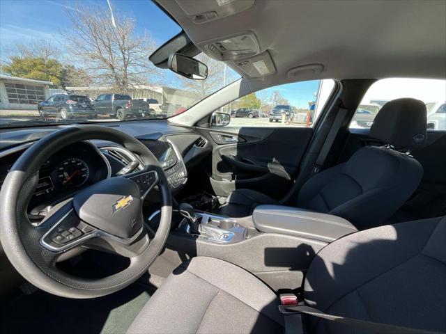 2022 Chevrolet Malibu FWD LT