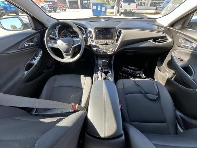 2022 Chevrolet Malibu FWD LT