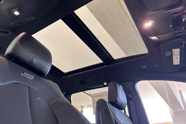 2026 Chrysler Pacifica Limited AWD
