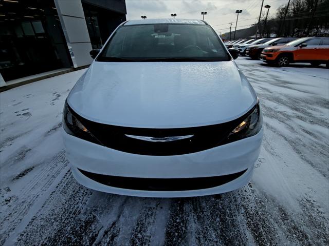 2026 Chrysler Voyager VOYAGER LX