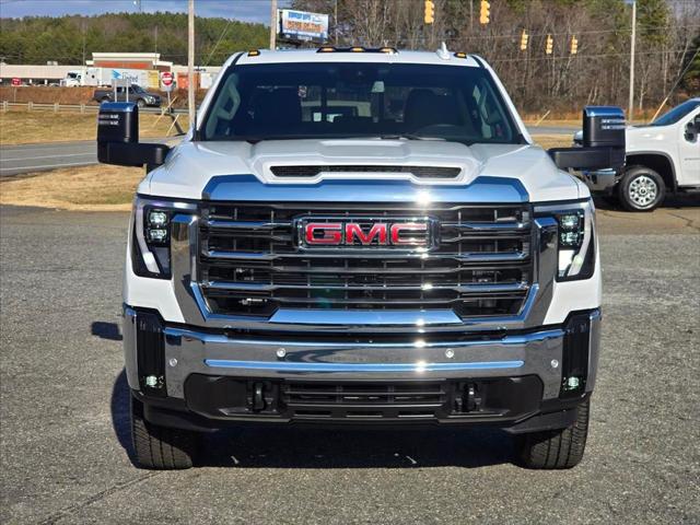 2026 GMC Sierra 2500HD Crew Cab, Standard Bed, SLT, 4WD