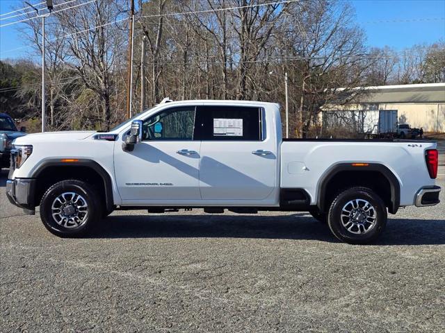 2026 GMC Sierra 2500HD Crew Cab, Standard Bed, SLT, 4WD