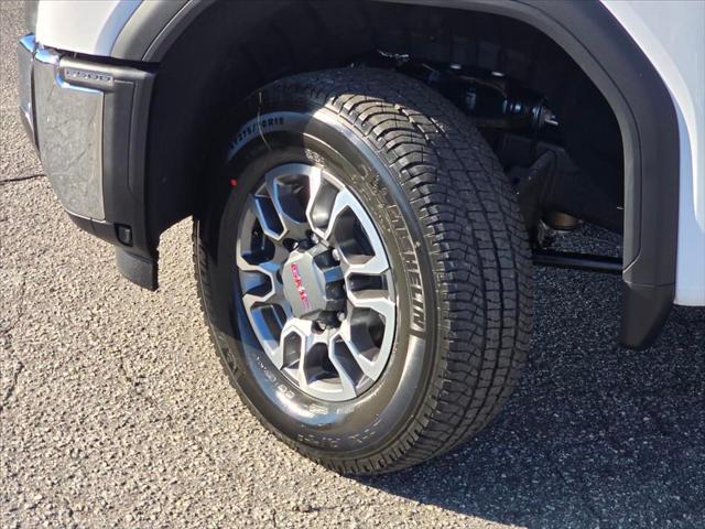2026 GMC Sierra 2500HD Crew Cab, Standard Bed, SLT, 4WD