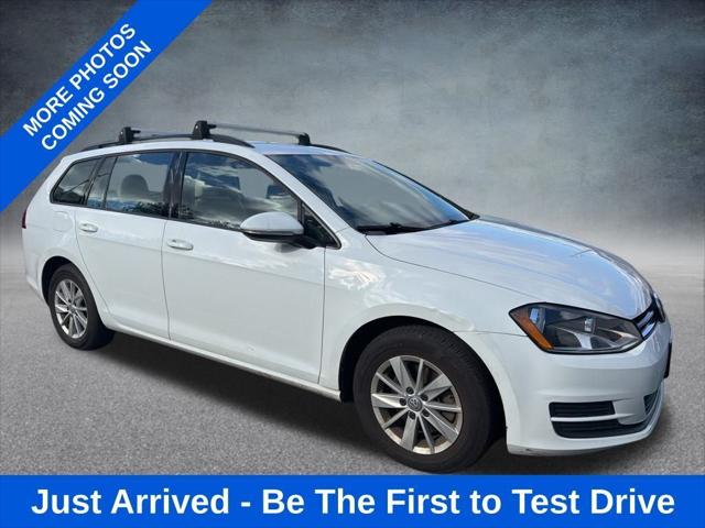 2015 Volkswagen Golf SportWagen TSI S 4-Door 2015 Volkswagen Golf SportWagen TSI S 4-Door