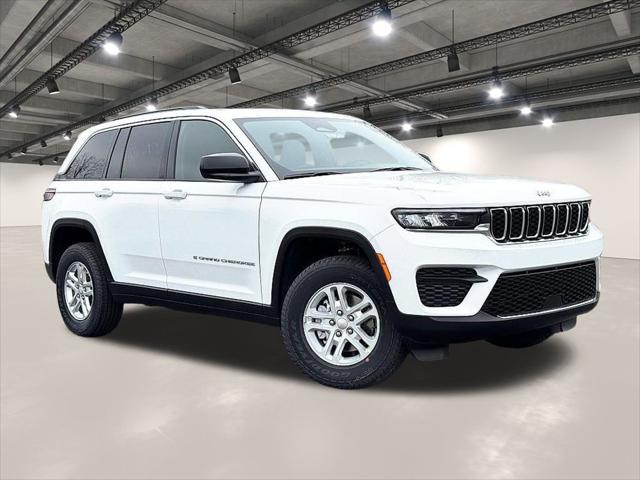 2025 Jeep Grand Cherokee Laredo 4x2 2025 Jeep Grand Cherokee Laredo 4x2