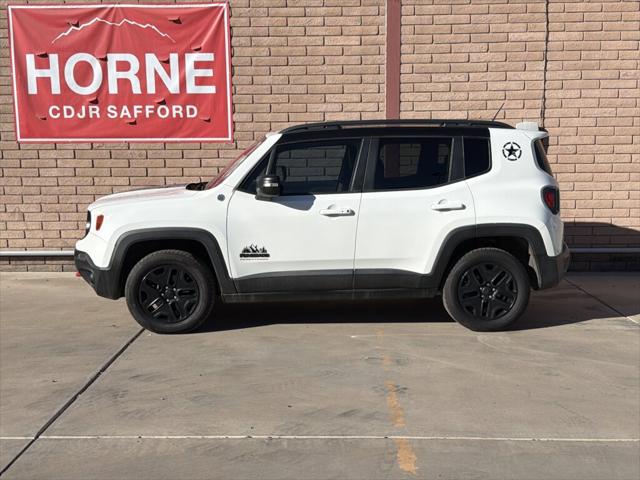 2017 Jeep Renegade Deserthawk 4x4