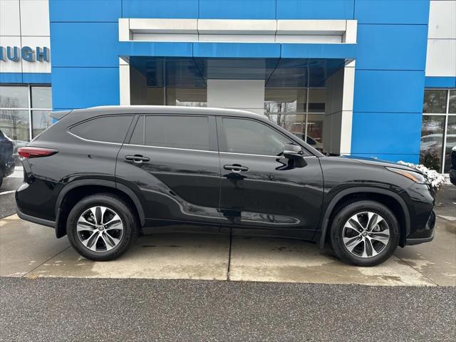 2024 Toyota Highlander XLE 2024 Toyota Highlander XLE