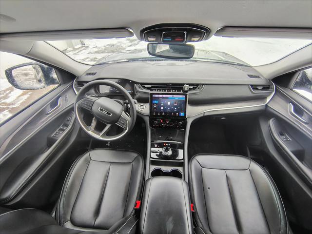 2024 Jeep Grand Cherokee Limited 4x4 2024 Jeep Grand Cherokee Limited 4x4