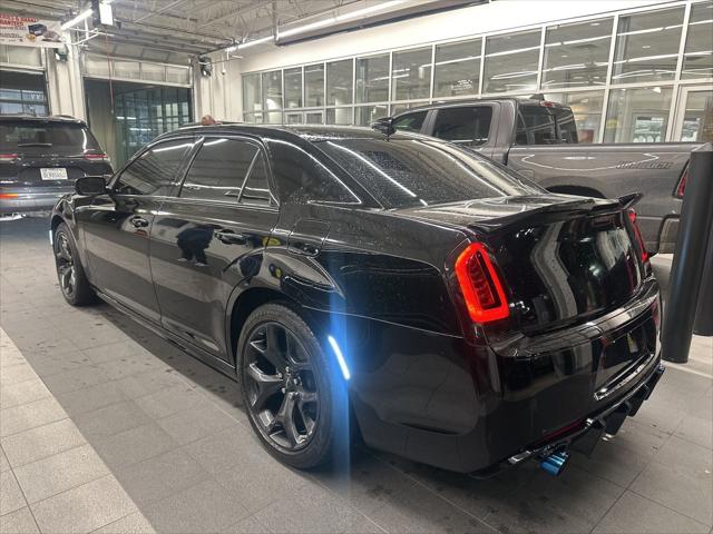 2022 Chrysler 300 Touring L