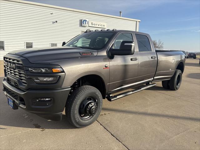 2026 RAM Ram 3500 RAM 3500 TRADESMAN CREW CAB 4X4 8 BOX