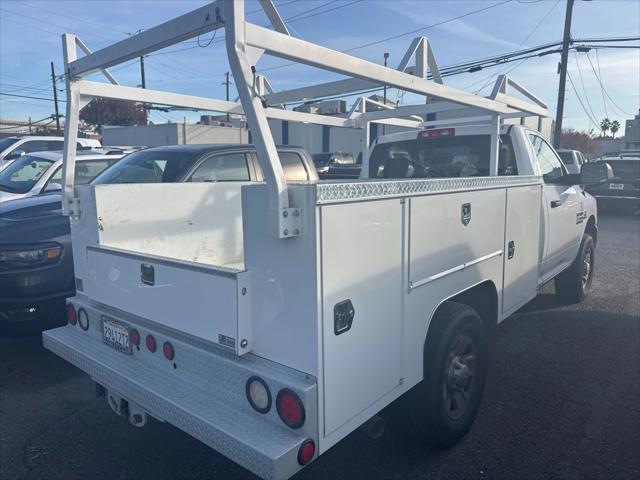 2018 RAM 3500 Chassis Tradesman/SLT 2018 RAM 3500 Chassis Tradesman/SLT