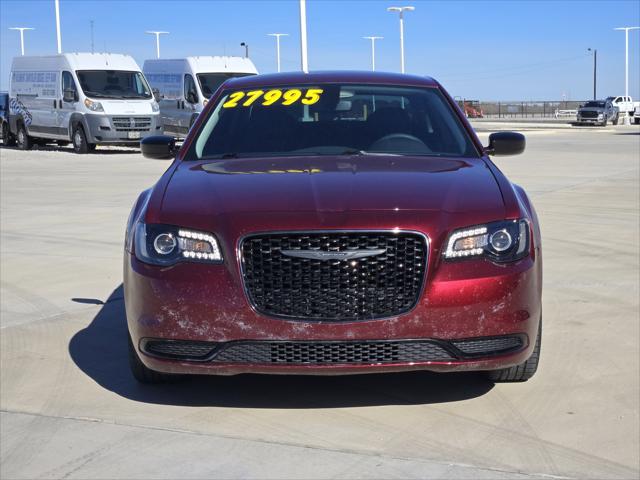 2023 Chrysler 300 Touring 2023 Chrysler 300 Touring