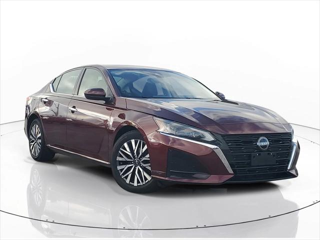 2023 Nissan Altima SV FWD