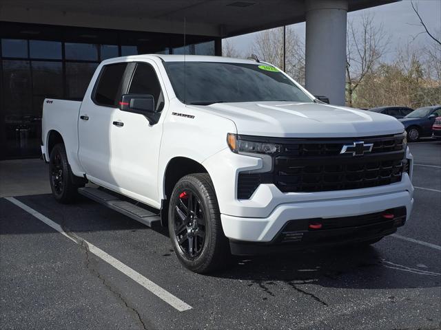 2022 Chevrolet Silverado 1500 4WD Crew Cab Short Bed RST