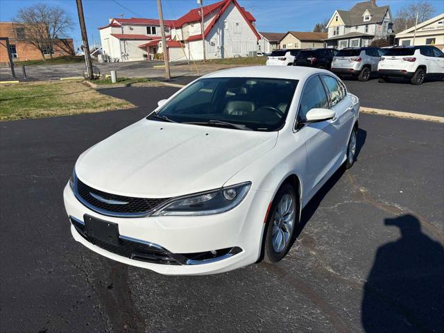 2015 Chrysler 200 C 2015 Chrysler 200 C