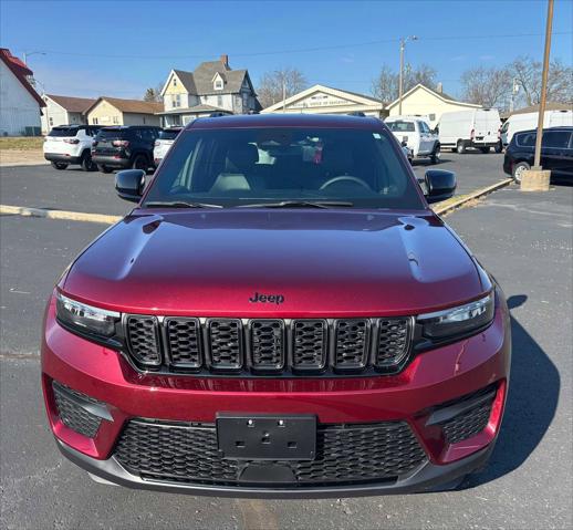 2024 Jeep Grand Cherokee Altitude 4x4 2024 Jeep Grand Cherokee Altitude 4x4
