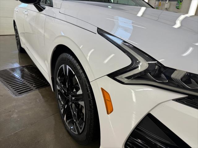 2021 Kia K5 GT-Line 2021 Kia K5 GT-Line