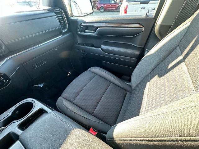 2023 Chevrolet Silverado 1500 4WD Crew Cab Standard Bed LT 2023 Chevrolet Silverado 1500 4WD Crew Cab Standard Bed LT