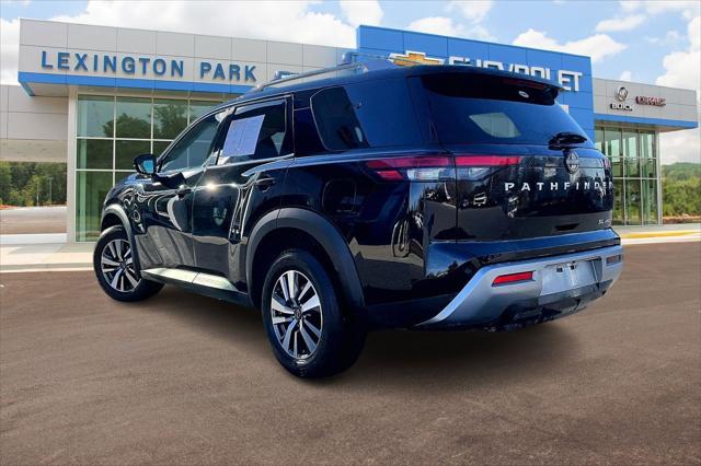 2023 Nissan Pathfinder SL 4WD