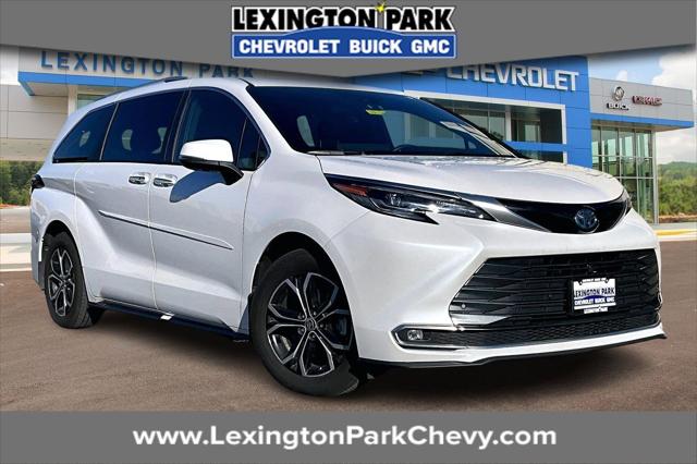 2025 Toyota Sienna Platinum 2025 Toyota Sienna Platinum