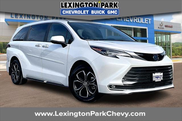 2025 Toyota Sienna Platinum 2025 Toyota Sienna Platinum