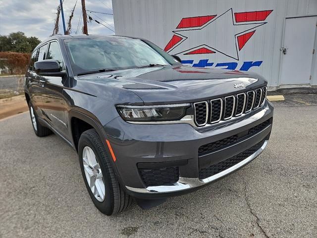 2022 Jeep Grand Cherokee L Laredo 4x4 2022 Jeep Grand Cherokee L Laredo 4x4