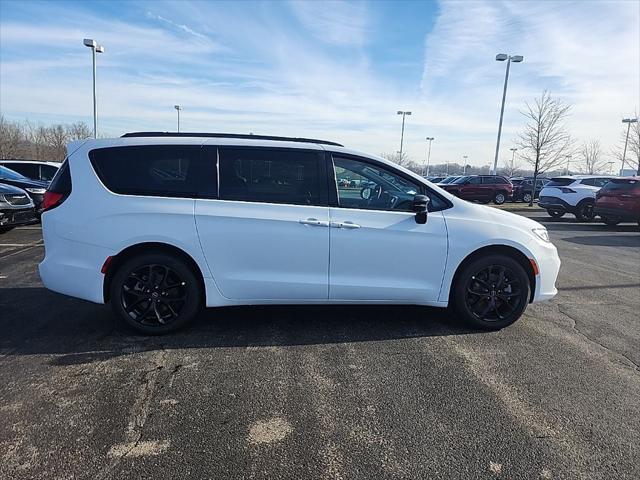 2026 Chrysler Pacifica PACIFICA LIMITED AWD