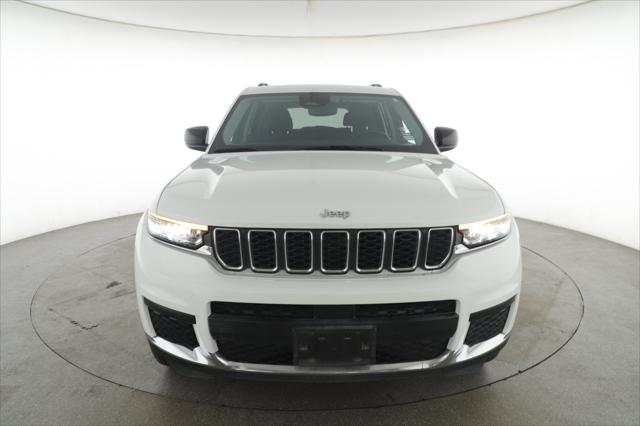 2022 Jeep Grand Cherokee L Laredo 4x4 2022 Jeep Grand Cherokee L Laredo 4x4