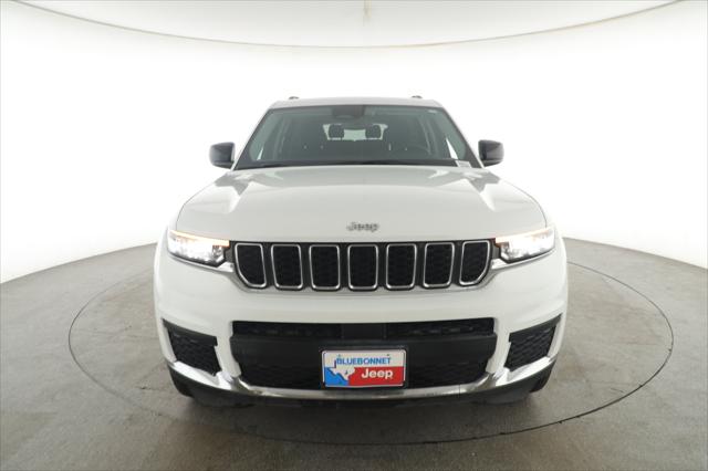 2022 Jeep Grand Cherokee L Laredo 4x4