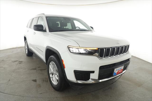 2022 Jeep Grand Cherokee L Laredo 4x4