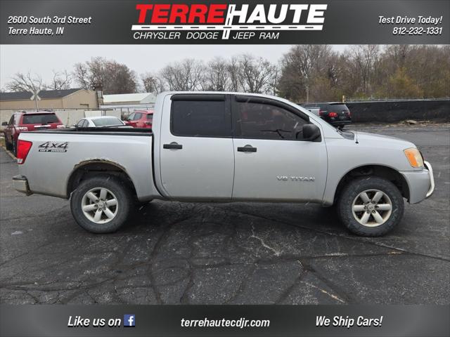 2012 Nissan Titan SV 2012 Nissan Titan SV