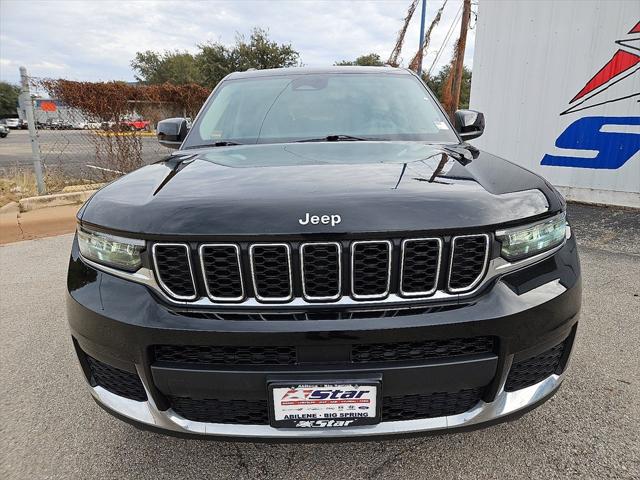 2022 Jeep Grand Cherokee L Laredo 4x4 2022 Jeep Grand Cherokee L Laredo 4x4