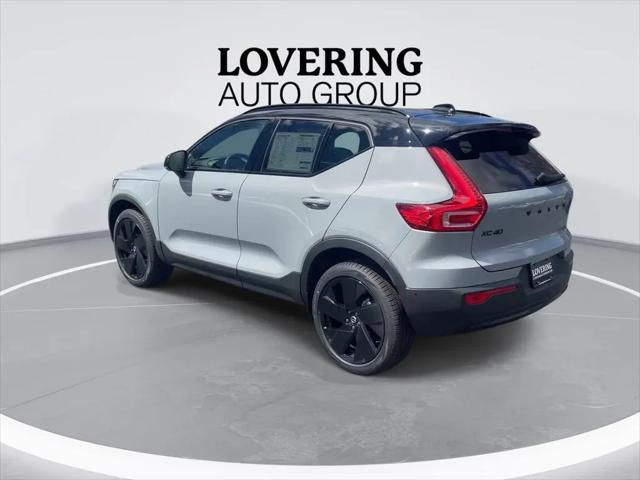 2026 Volvo XC40 Black Edition Ultra, B5 AWD Gas (mild hybrid)