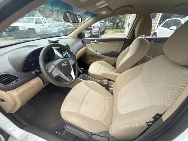 2012 Hyundai Accent GLS