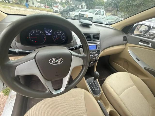 2012 Hyundai Accent GLS