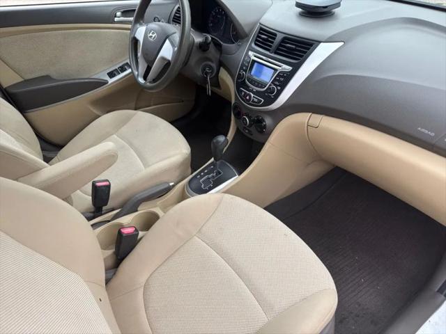 2012 Hyundai Accent GLS