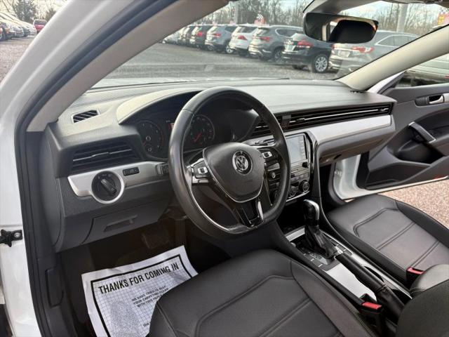 2022 Volkswagen Passat 2.0T SE