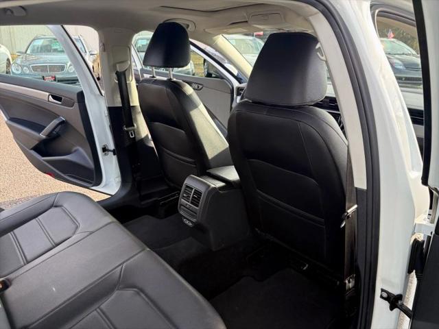 2022 Volkswagen Passat 2.0T SE
